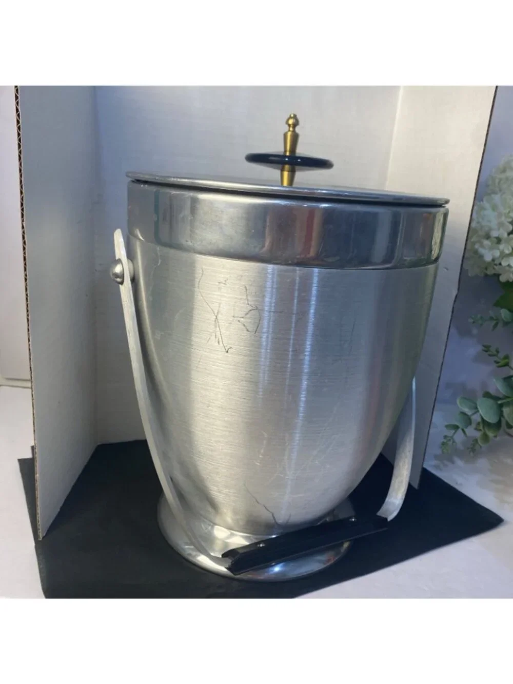 Kromex 1950’s Mid-century Aluminum Lidded Atomic Ice Bucket, 10” USA Barware